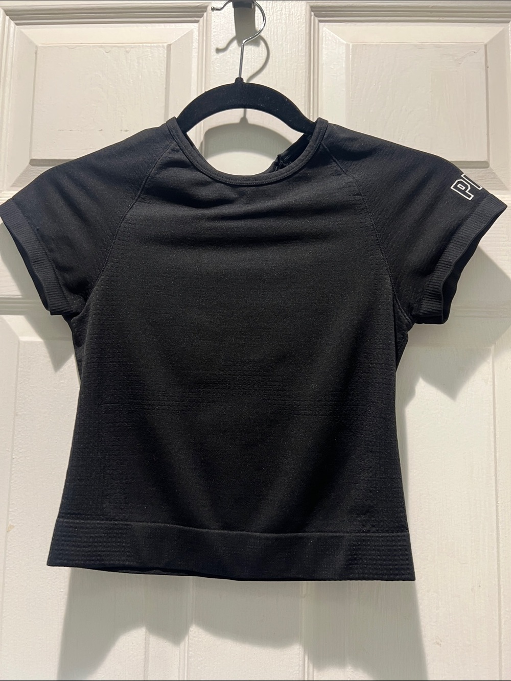 PINK Victoria's Secret Black Short Sleeve Athletic Cropped Tee